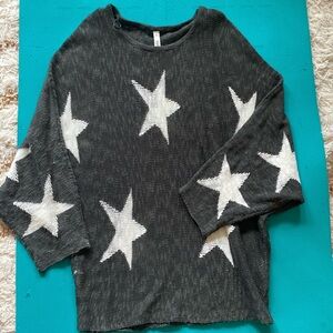 Dark Green knit sweater with stars